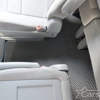 Автомобильные коврики EVA на Chrysler Grand Voyager V (2008->) 2 ряд: кресла 1+1 не убираются в пол
