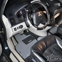 Коврики текстильные на Mitsubishi Grandis (2003-2011) 