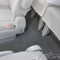 Автомобильные коврики EVA на Chrysler Town & Country V (2007->) 2 ряд: кресла 2+1 без прохода